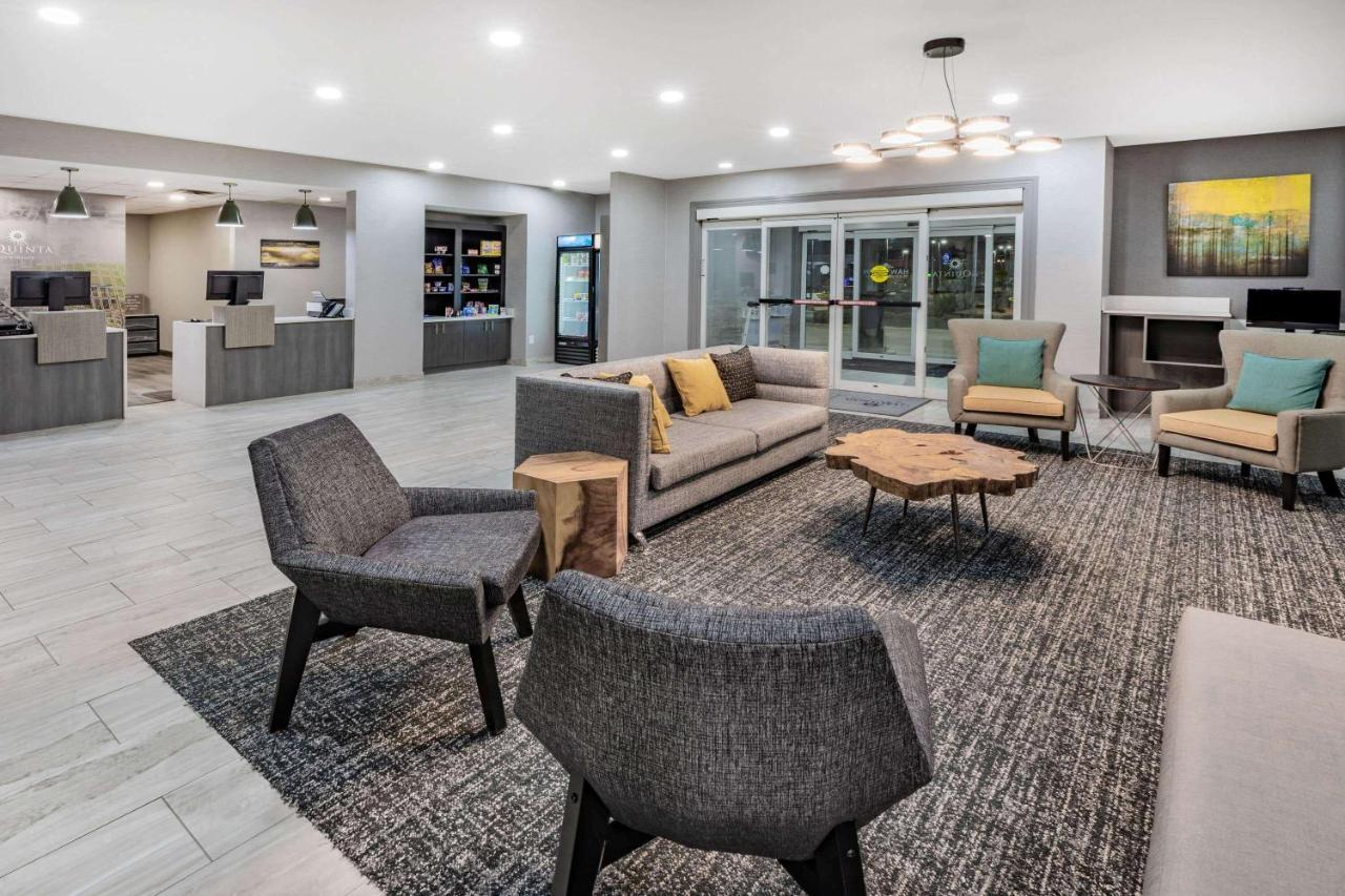 La Quinta Inn & Suites By Wyndham Ardmore Buitenkant foto