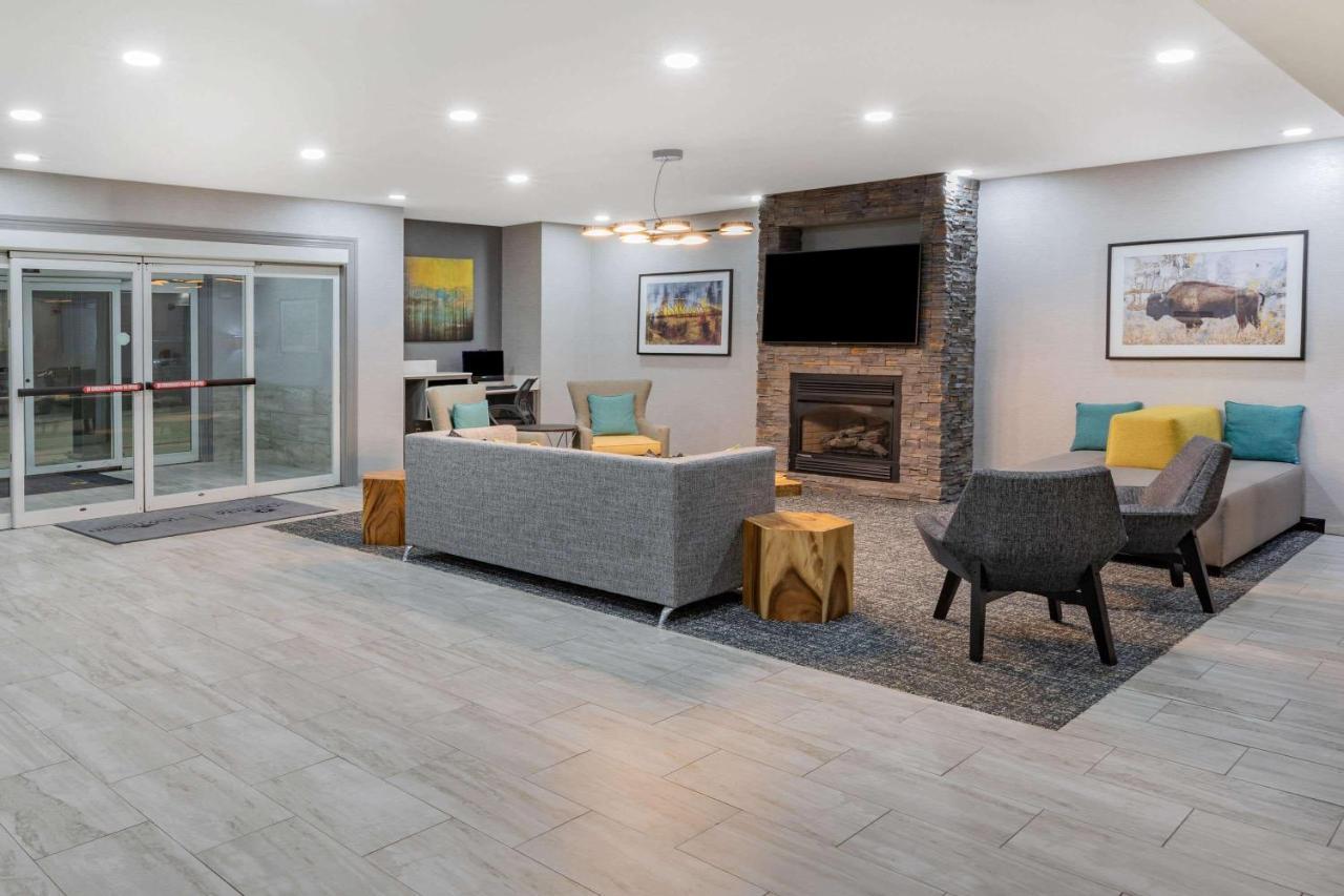La Quinta Inn & Suites By Wyndham Ardmore Buitenkant foto