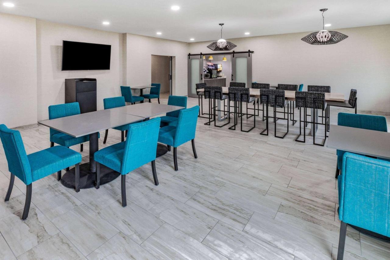 La Quinta Inn & Suites By Wyndham Ardmore Buitenkant foto
