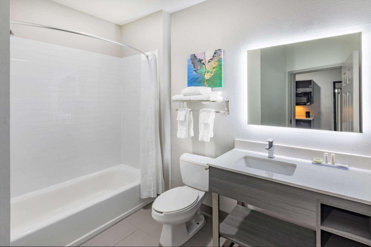 La Quinta Inn & Suites By Wyndham Ardmore Buitenkant foto